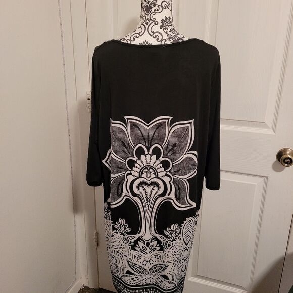 5 love gemed floral dress - Picture 2 of 7
